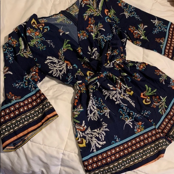 SHEIN Other - Romper • Kimono Wrap Style • Blue orange Multi • Surplice Neck • L / Xl • EUC